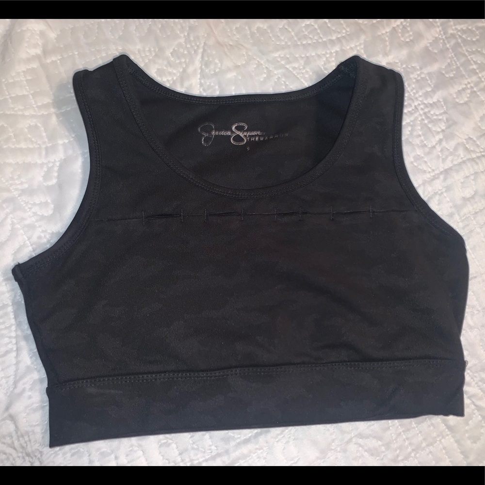 The warm up Black camo sports bra